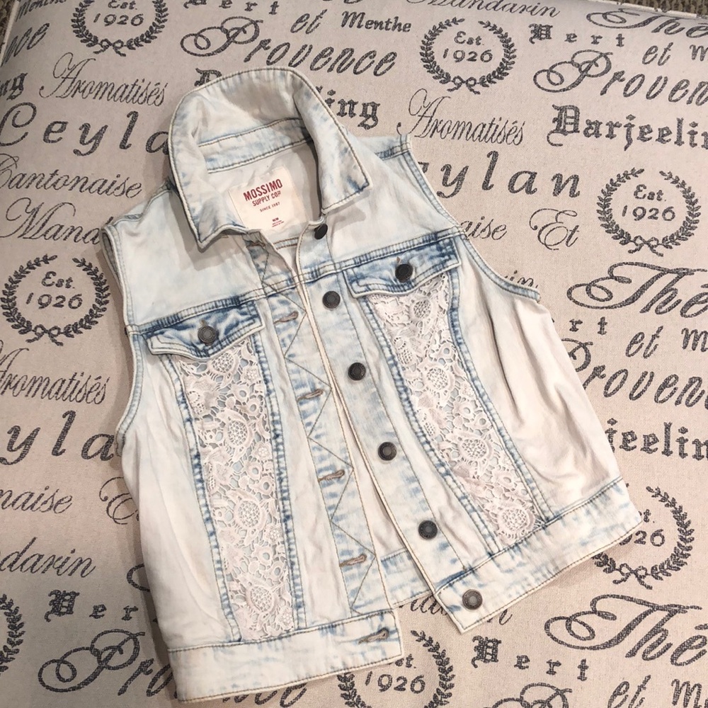 Denim sleeveless vest